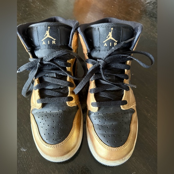 Nike AIR JORDAN RETRO 1 HIGH OG CASUAL SHOES ⭐️⭐️⭐️⭐️⭐️ - Picture 2 of 9